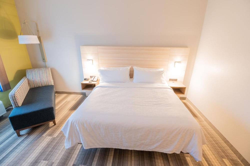Specialty Room interior